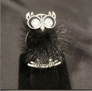 Fluffy Stretch Owl Ring with Rhinestone eyes